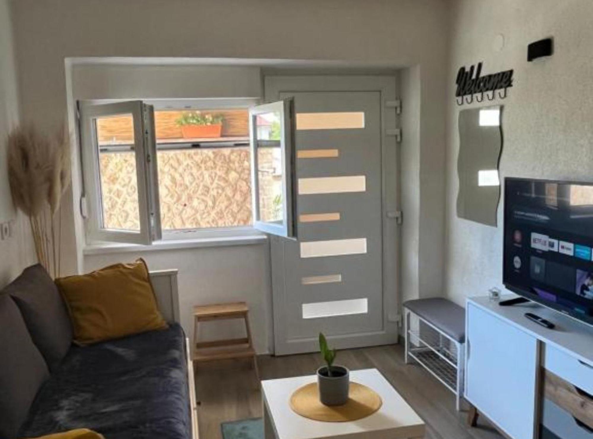 Apartman Pod Plocom 塞尼 外观 照片